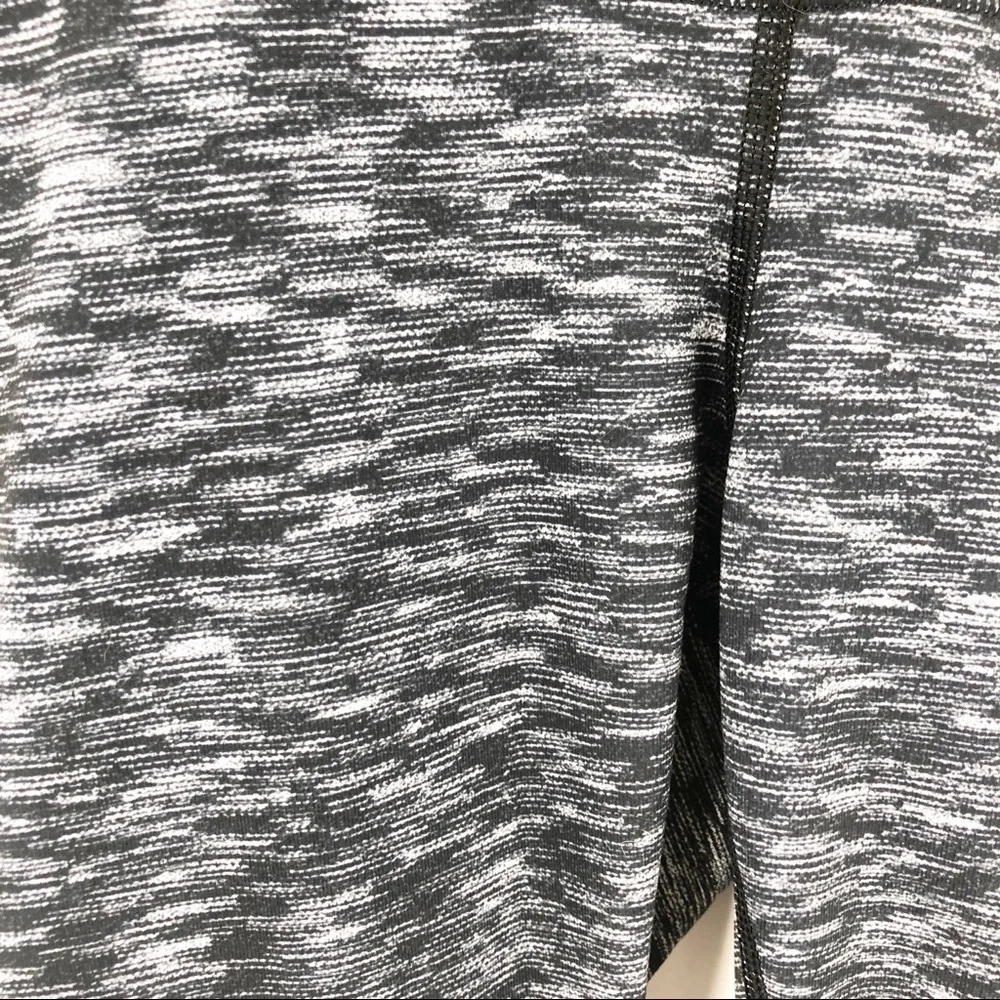 ✅ Lululemon Wunder Under Pant *Stirrup SIZE 6 BLACK‎ AND GREY
